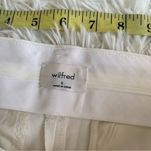 Aritzia Wilfred Anthem Short - Picture 6 of 9